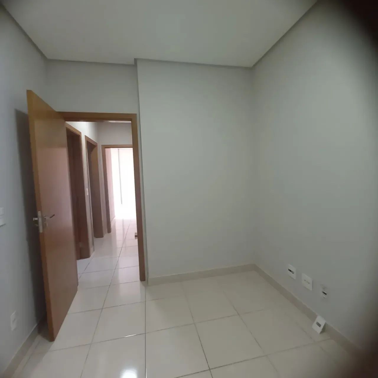 ALUGO OU VENDO APARTAMENTO NO EDIFÍCIO SOLAR DO BOSQUE - Foto 5