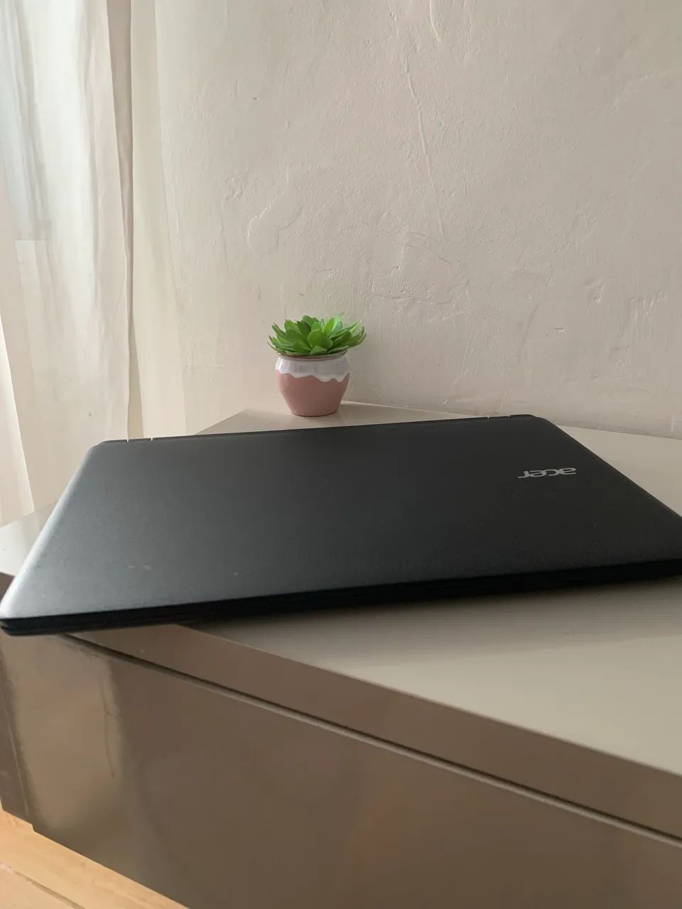 Notebook Acer Aspire ES1-572, processador Celeron - Foto 2