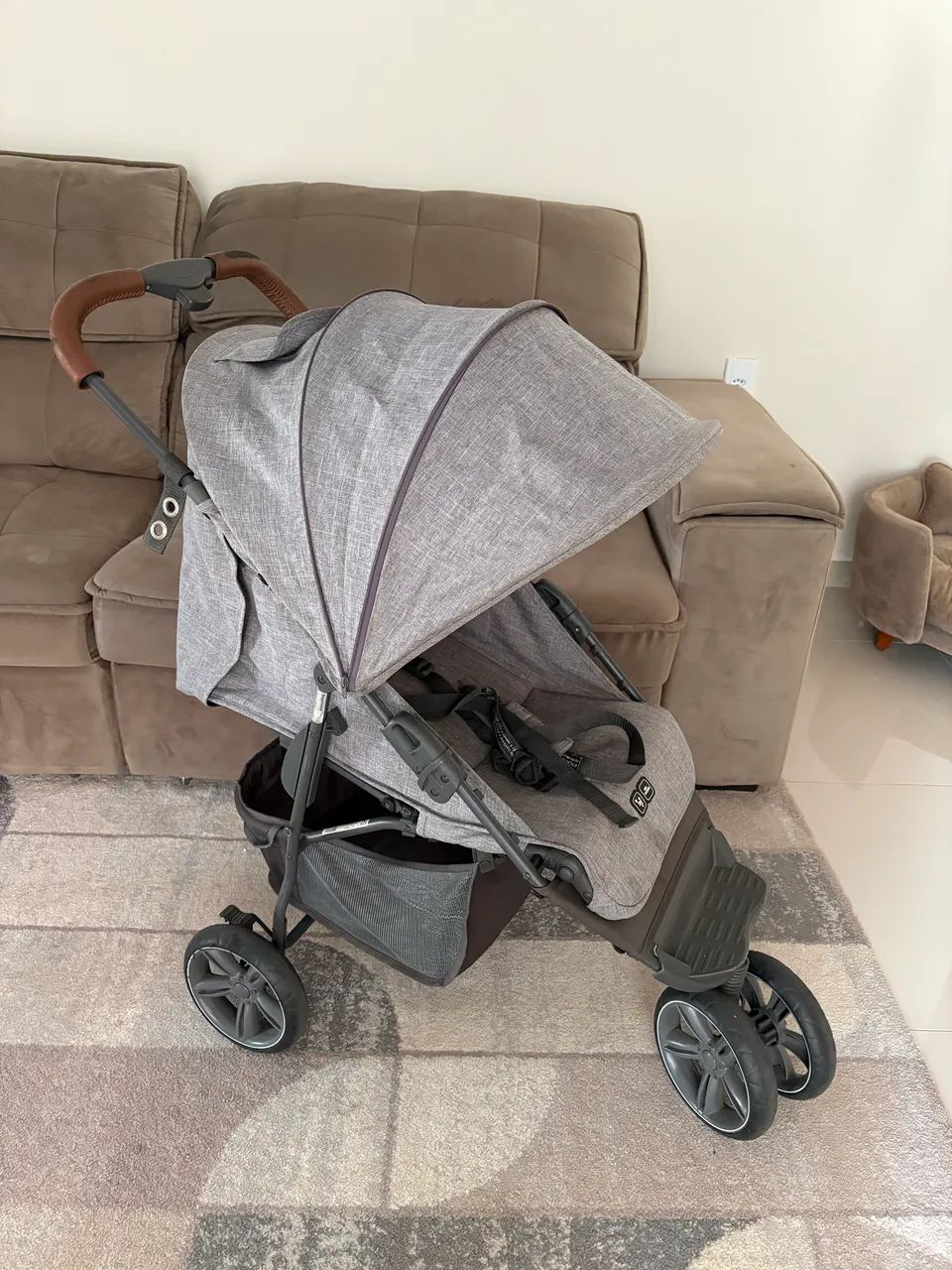 Carrinho de bebê em ótimo estado! ABC designer  - Foto 2