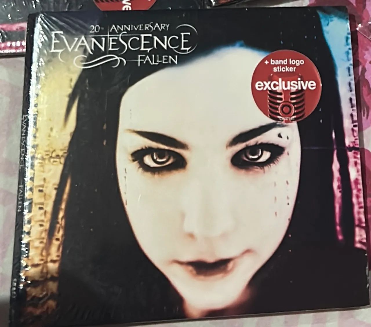 Evanescence Fallen 20th ( exclusive band log )