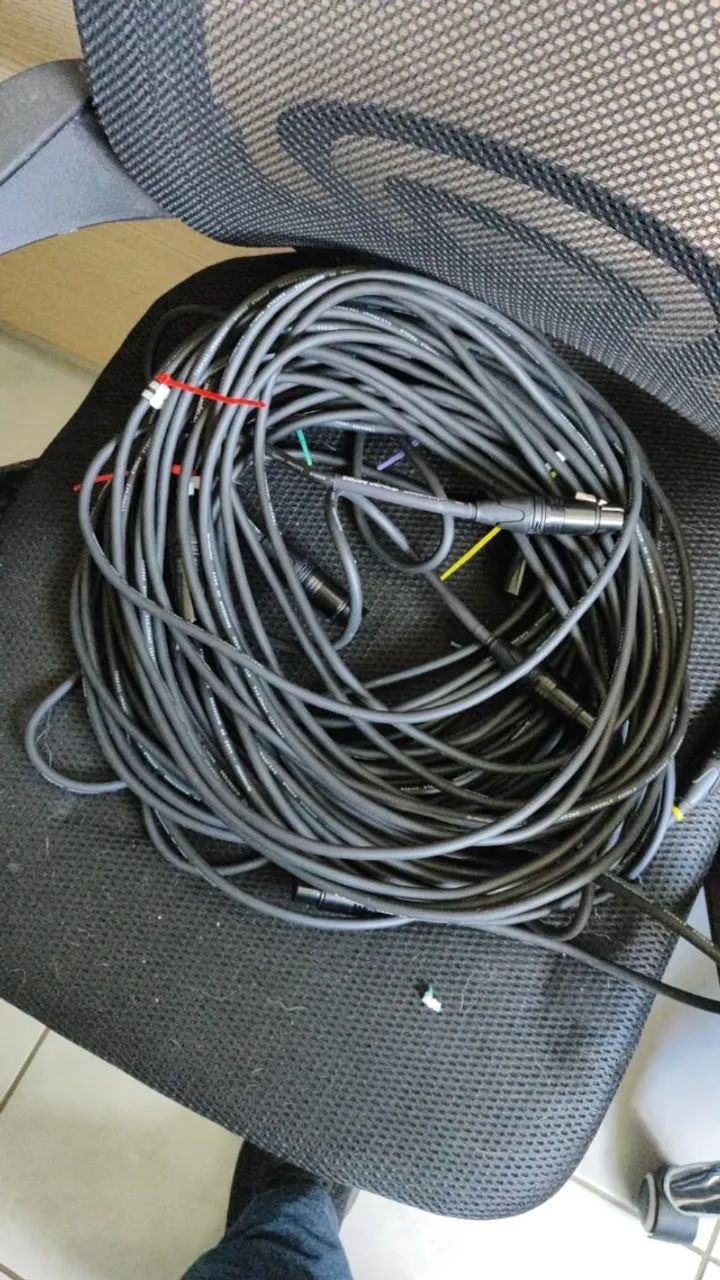 Kit Podcast - 4 Microfones com Mesa de Som e Cabos - Foto 4