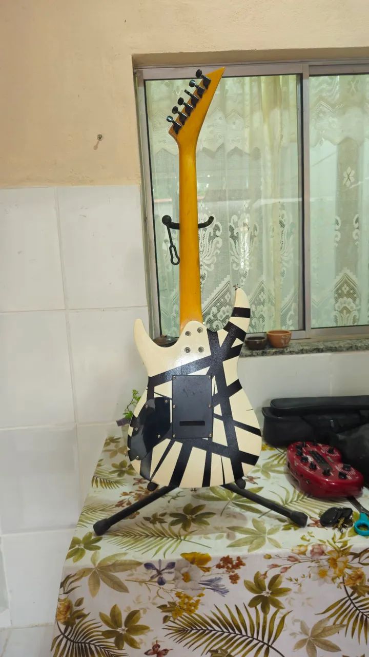 Guitarra strato  - Foto 2