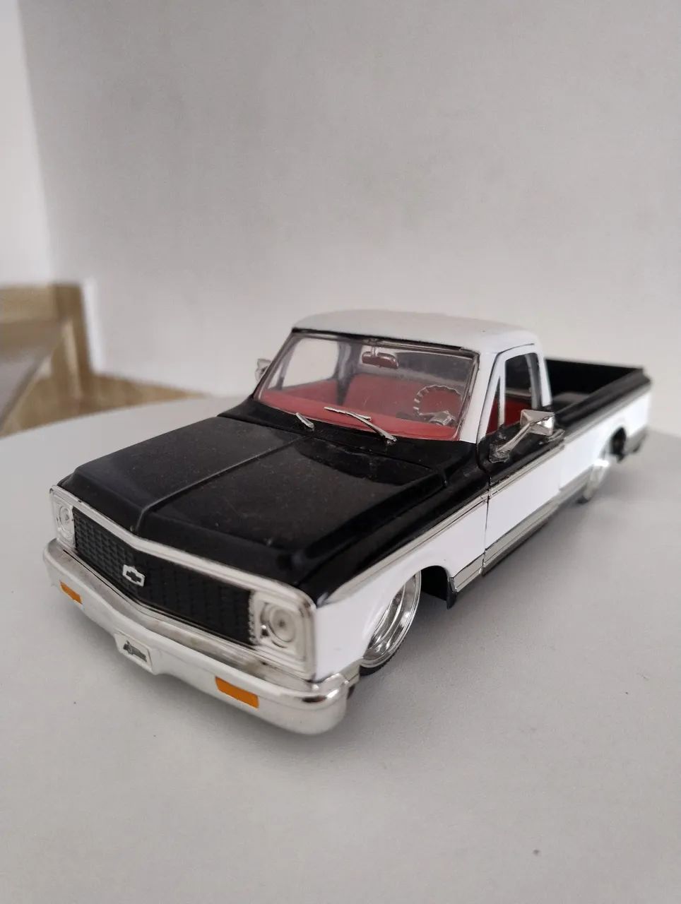 Miniatura Pickup Chevy cheyene 1972 Jada Toys - Hobbies e coleções