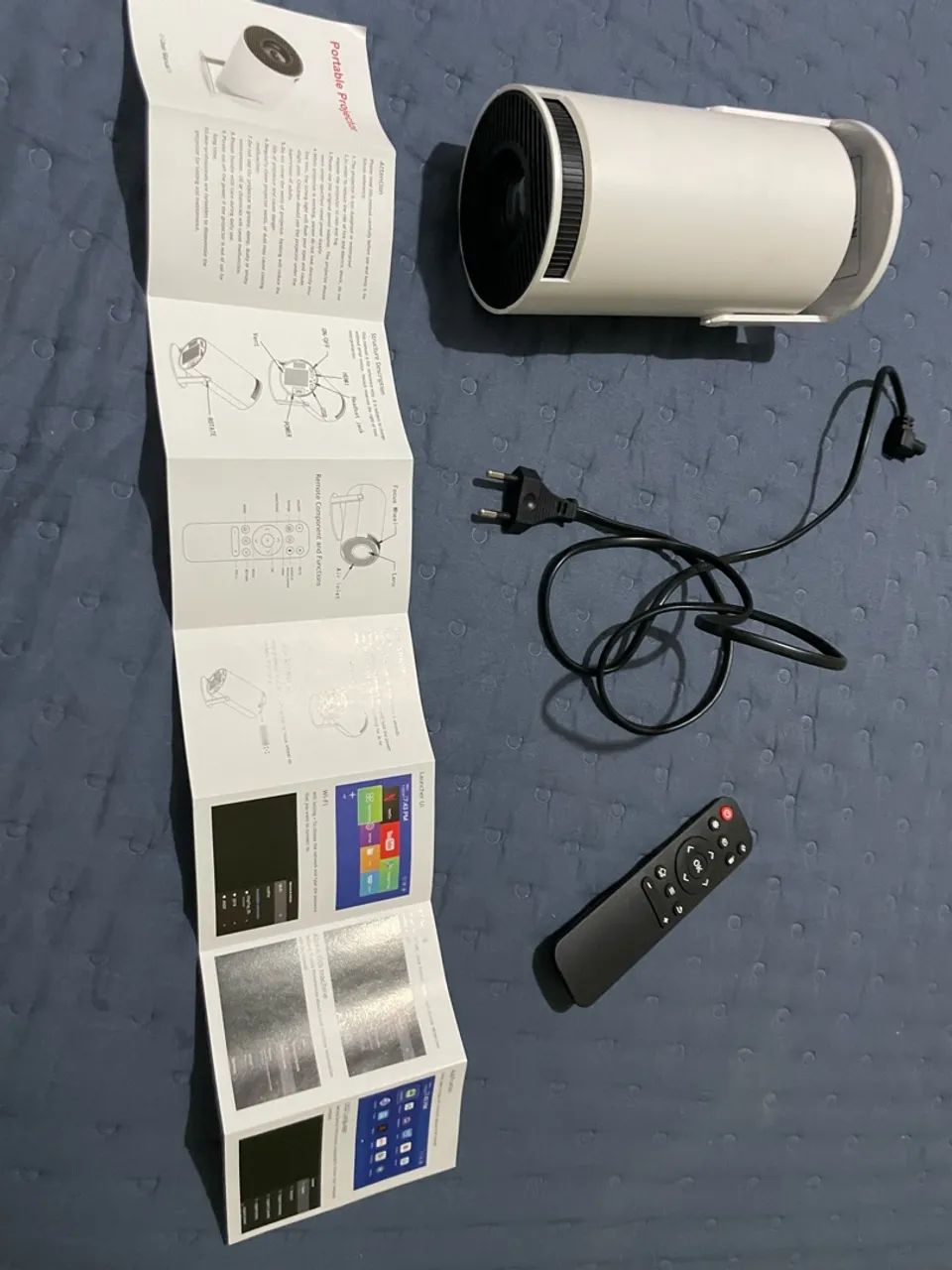 Mini Projetor Davely HY300 4K Android - Foto 2