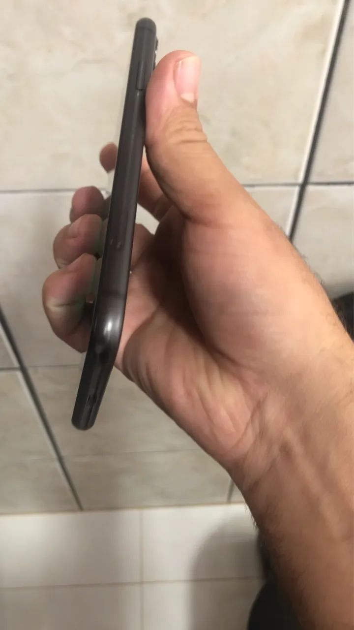 IPHONE 11 - 64 GB  - Foto 4