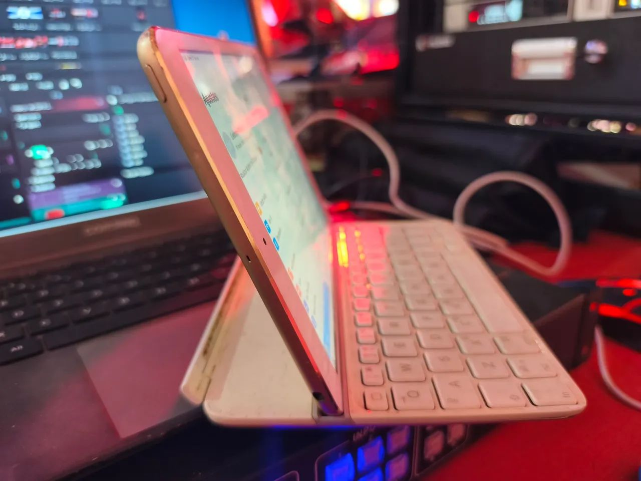 iPad mini 3 16gb mais top case Logitech  - Foto 4