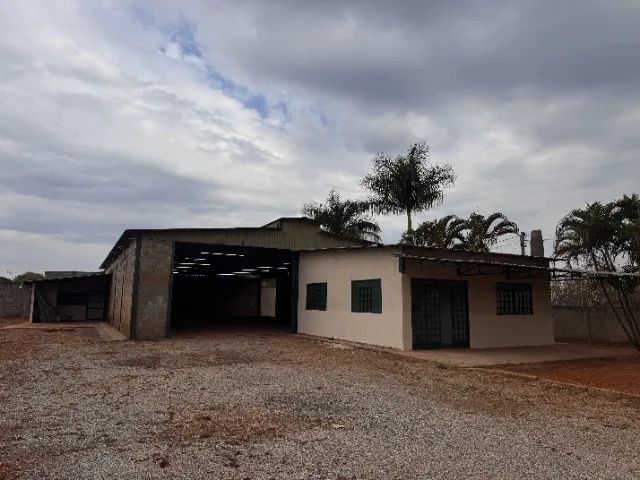 Alugo Galpão de 570m² no Lago Oeste (Rua 03)