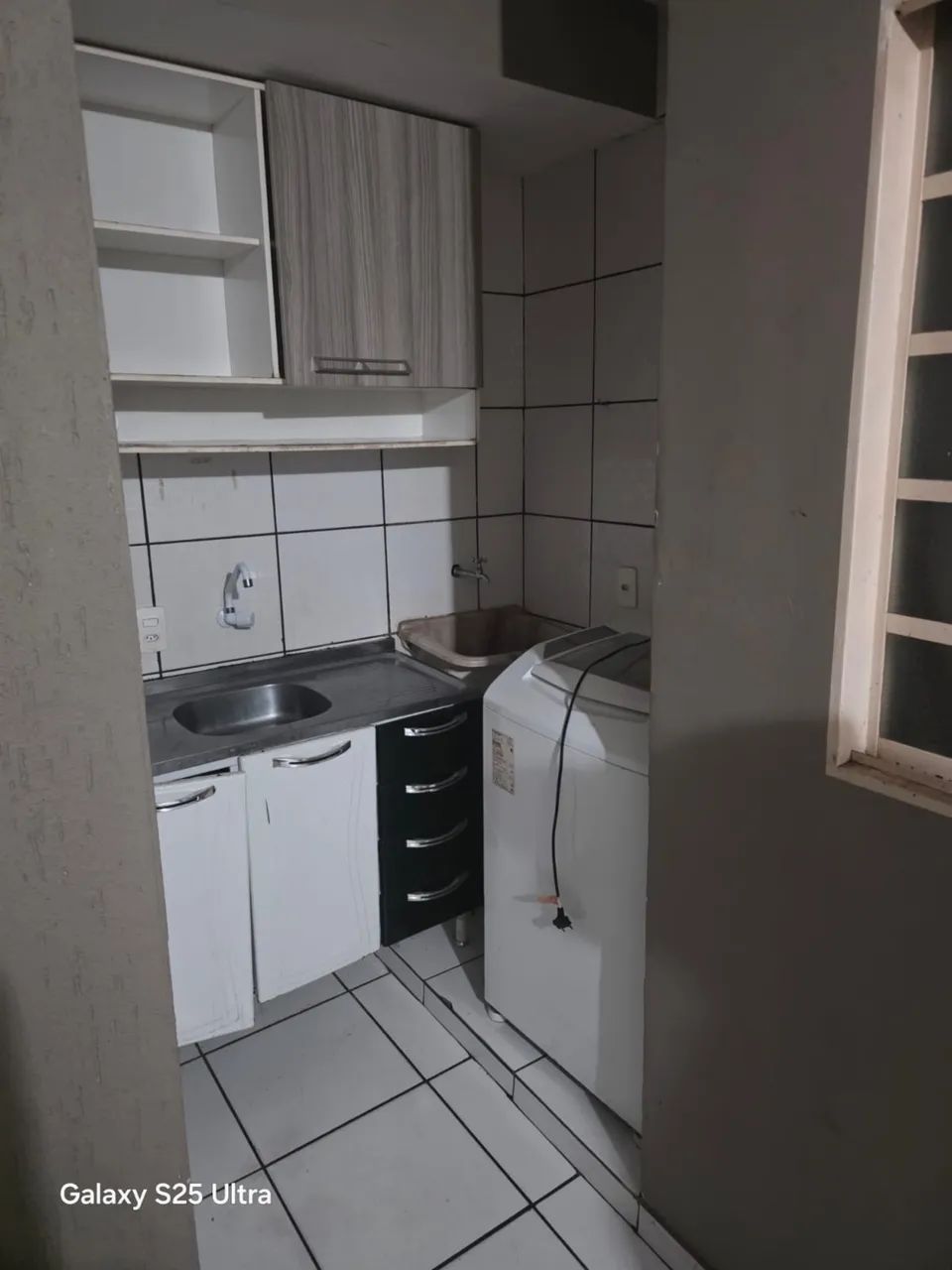 Apto semi mobiliado 