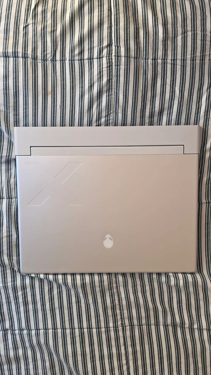 Nootbok Alienware x14 R2, Super Leve