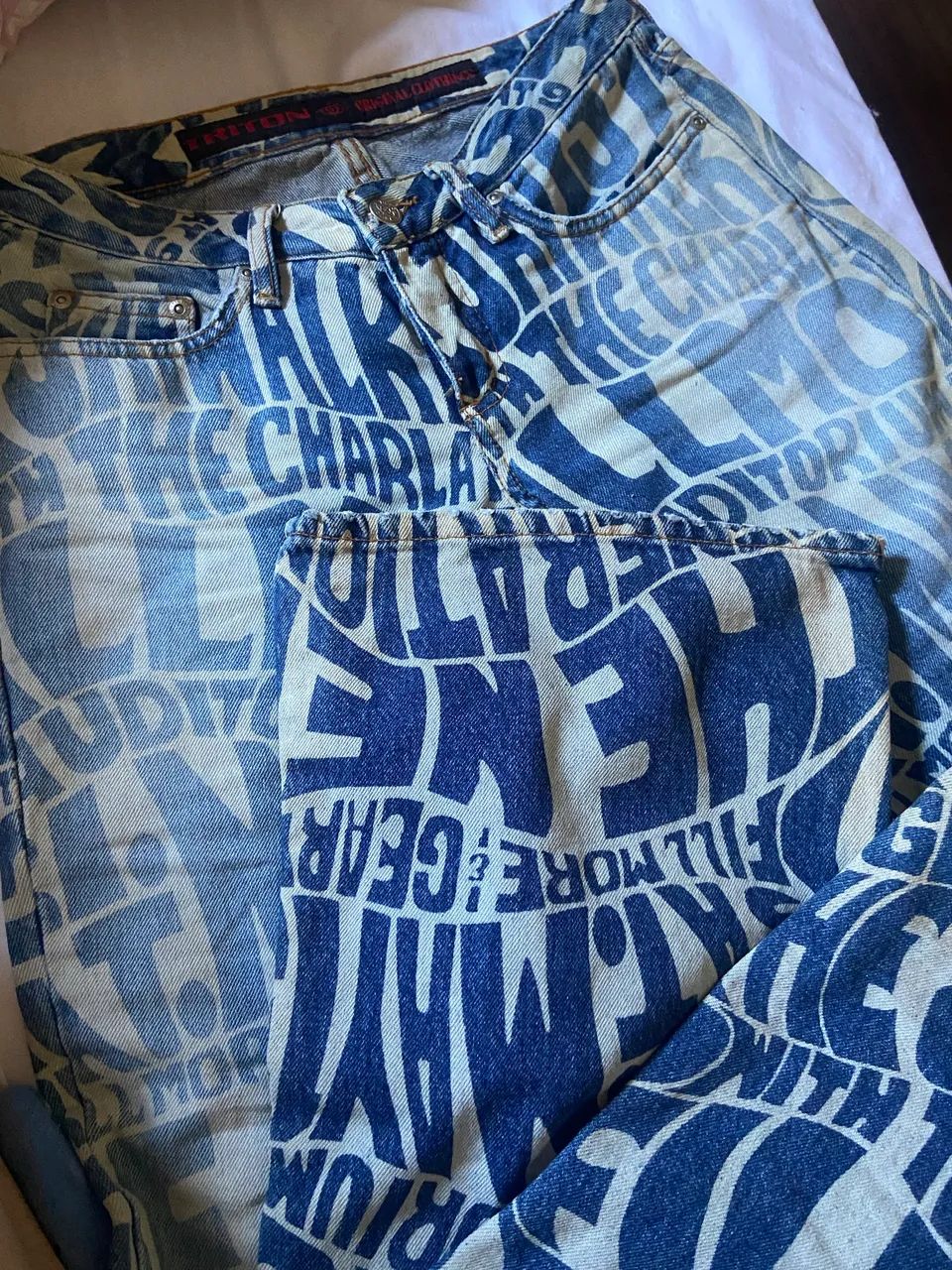Calça flare estampada anos 2000 - Foto 4
