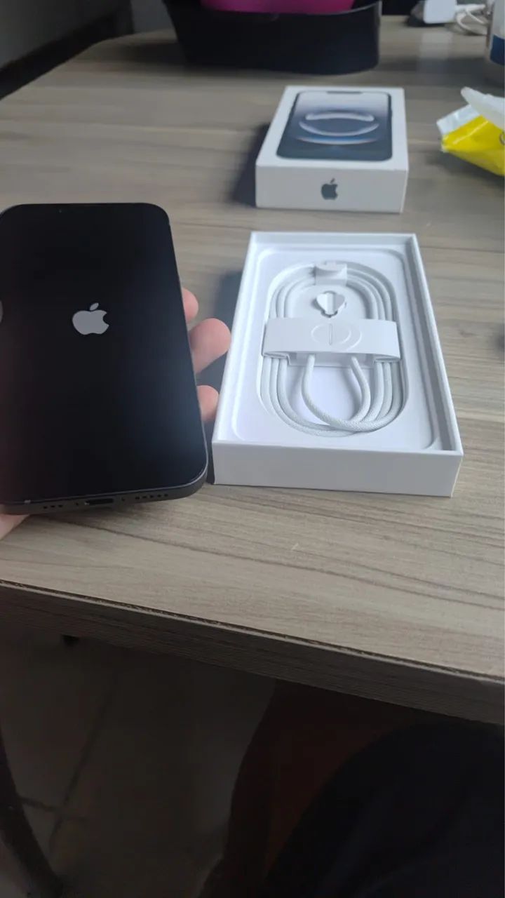 iPhone 16E 100% - Foto 3