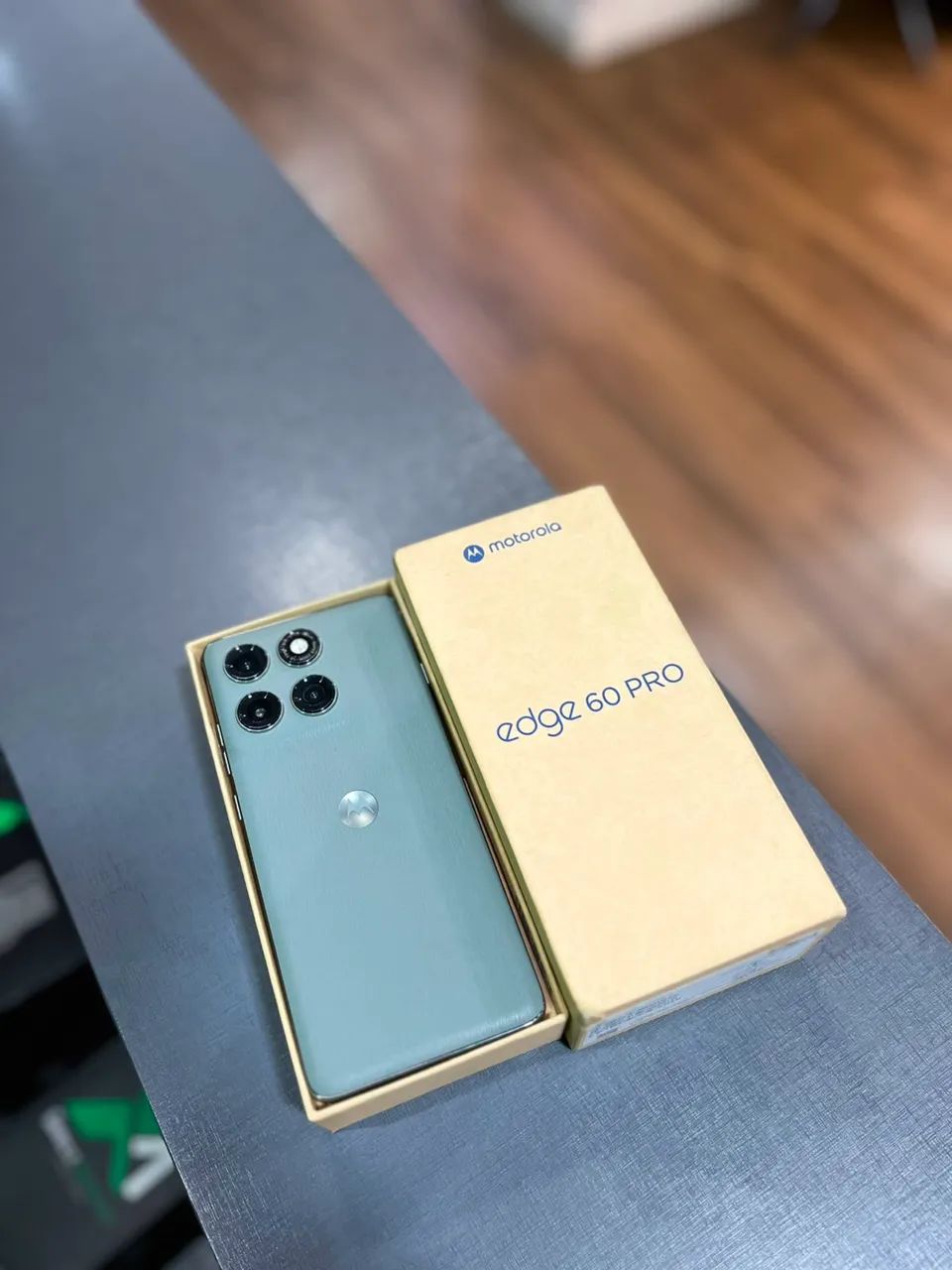 Moto edge 60 pro na caixa sem detalhes - levo até você  - Foto 3