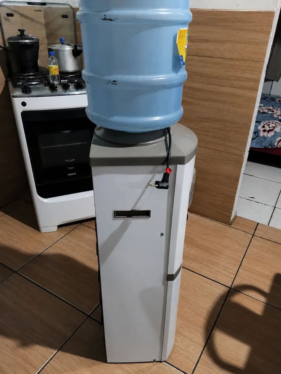 bebedo gela água  - Foto 2