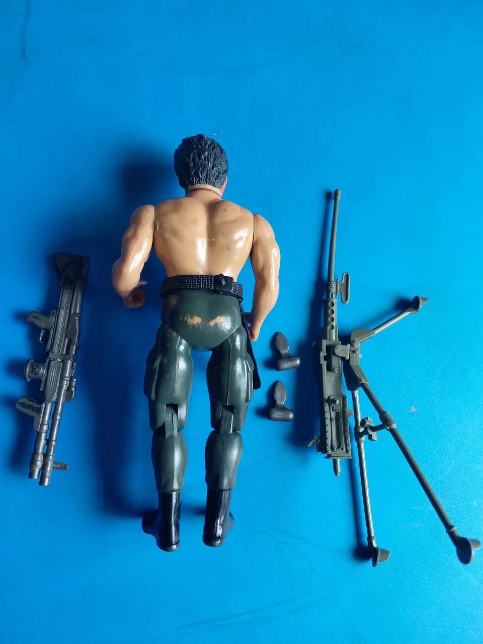 Rambo sem camisa - Foto 4