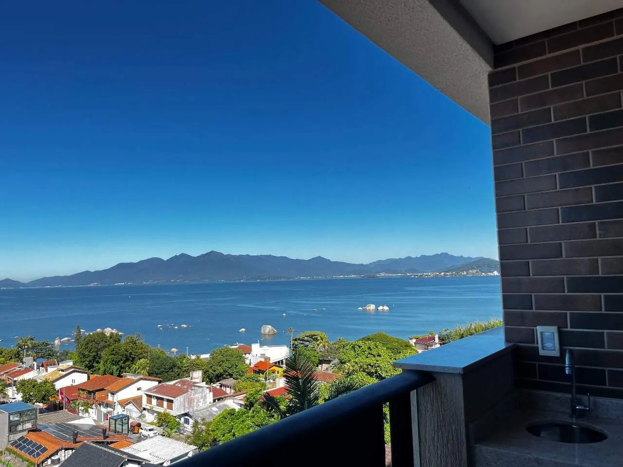 Apartamento à venda, 2 quartos, 2 suítes, 2 vagas, Abraao - Florianópolis/SC