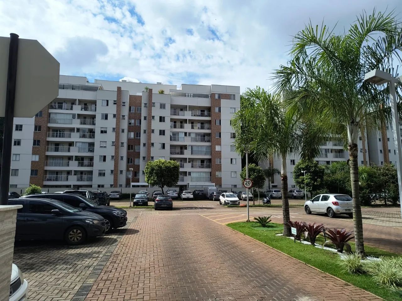 Apartamento de 3 quartos c/ suite, varanda e 2 vgs - Foto 2