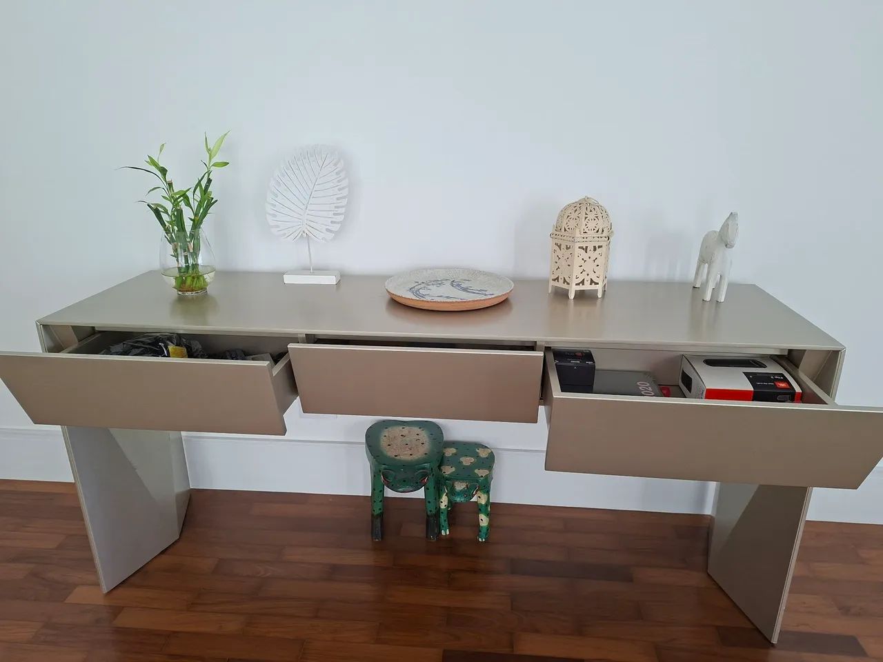 Aparador com 3 gavetas - Foto 3