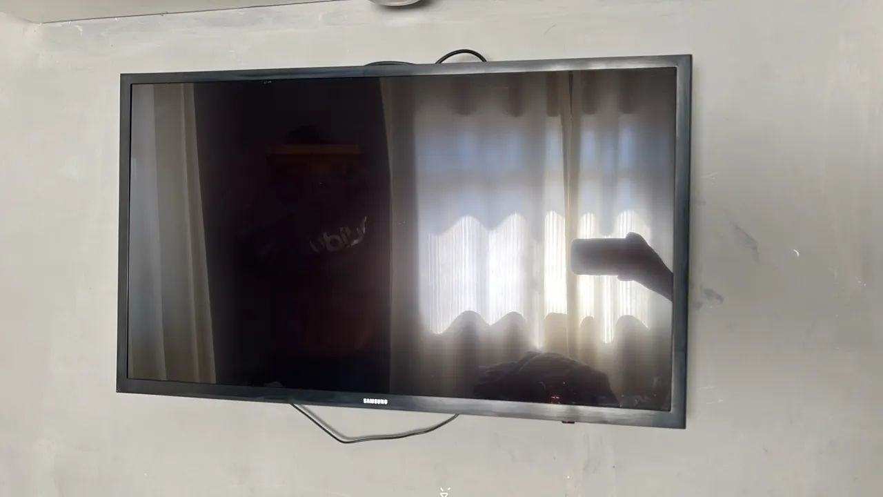 Vendo Smart tv Samsung 32 polegadas NOVA - Foto 2