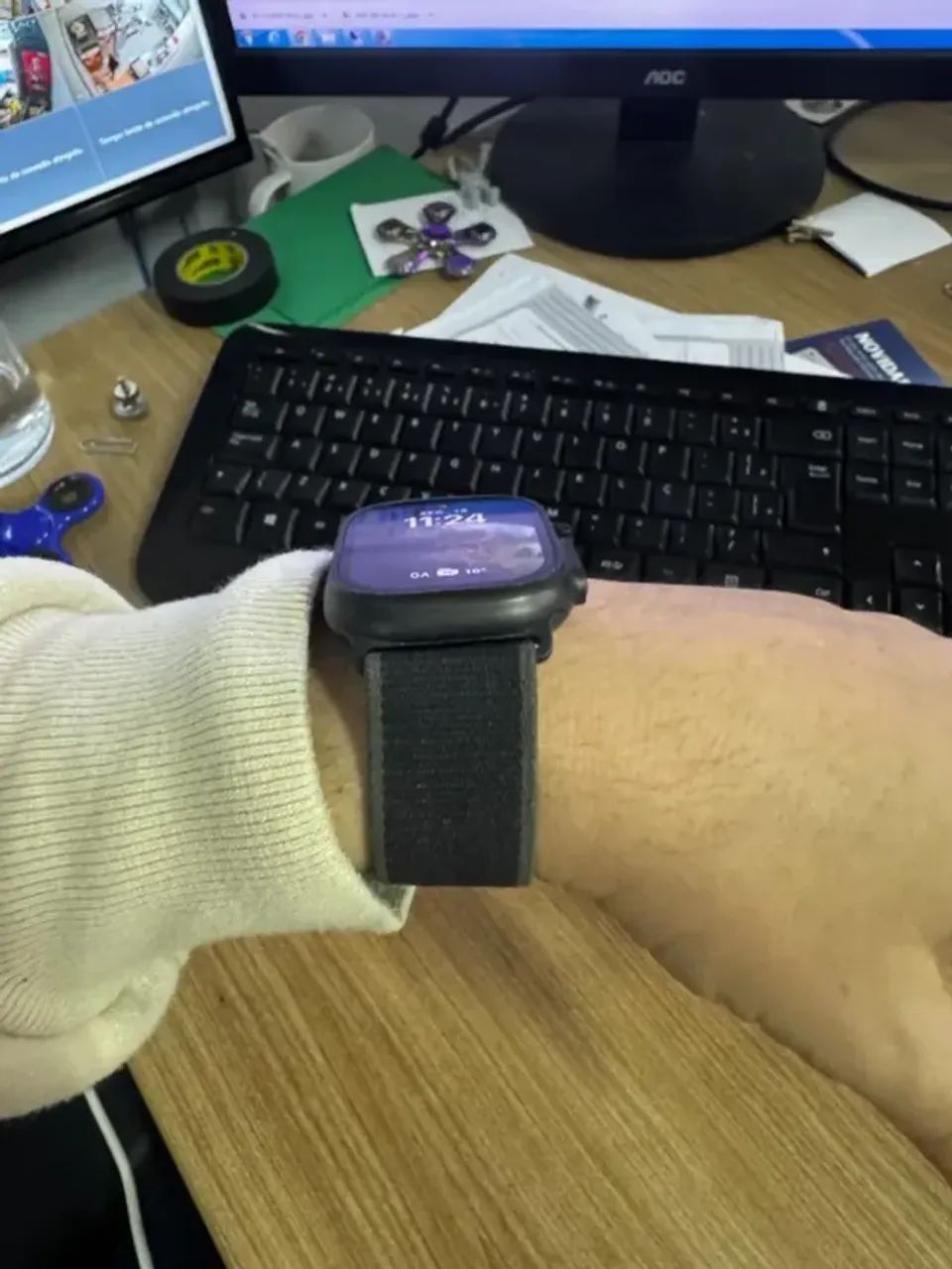 Apple Watch Ultra 2 Titanium com celular - Foto 3