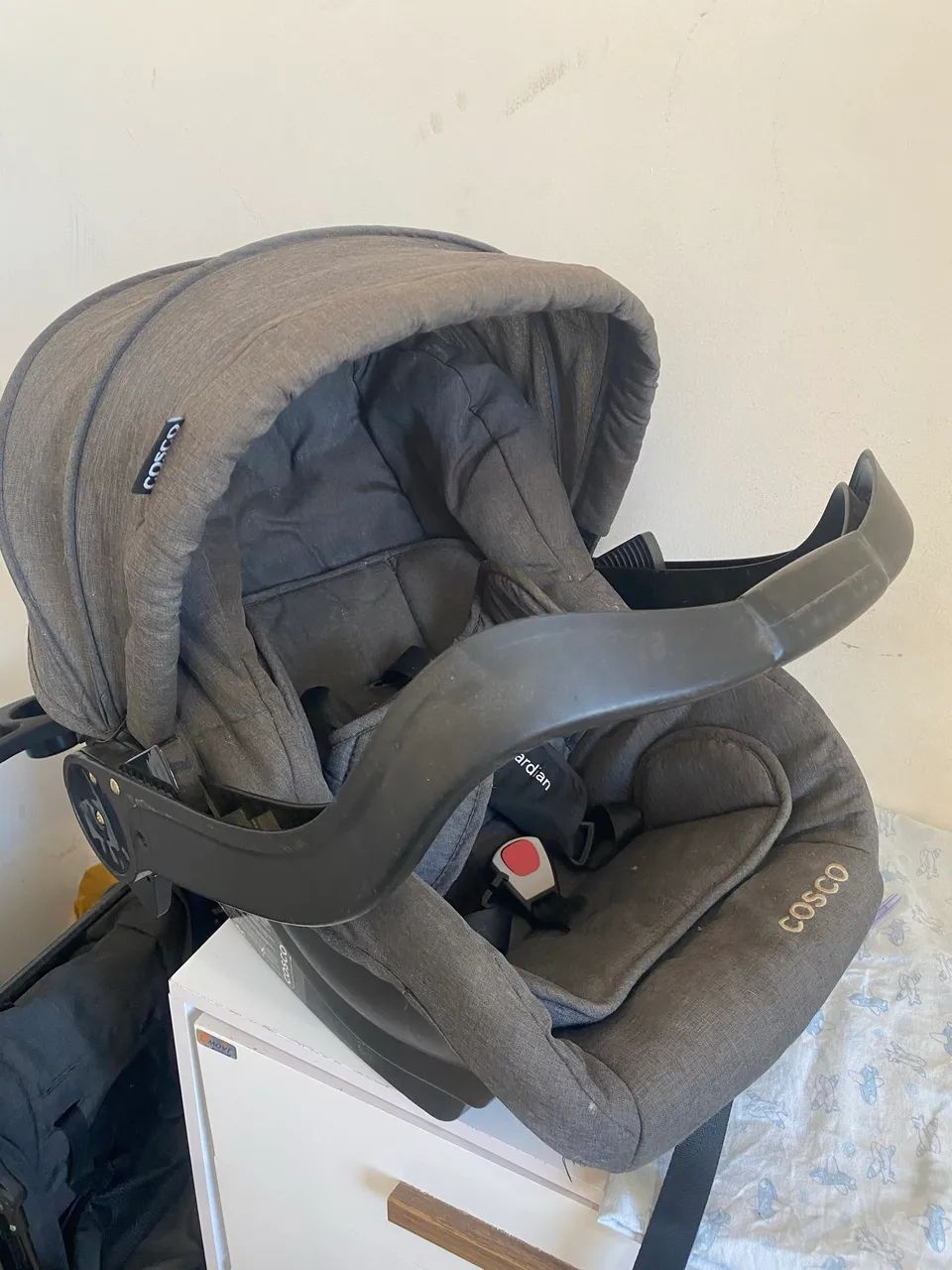 Kit carrinho e bebê conforto Cosco 