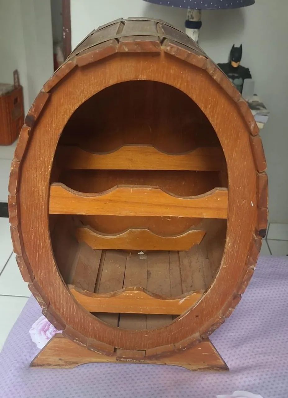 MINI ADEGA EM MADEIRA 