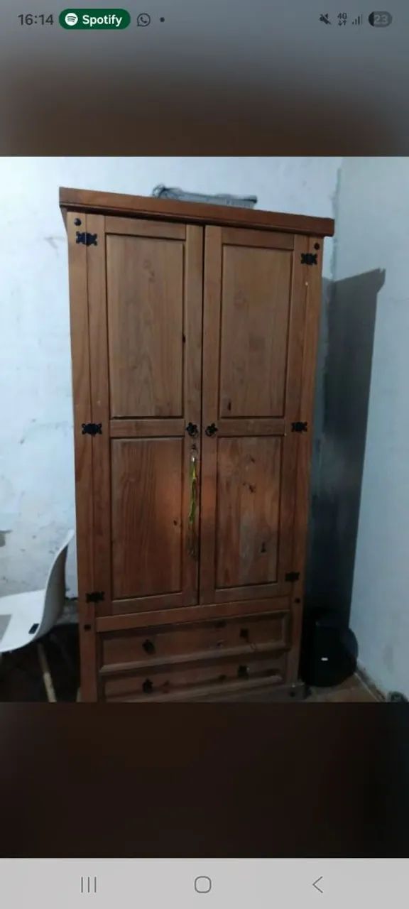 Armario madeira maciça 