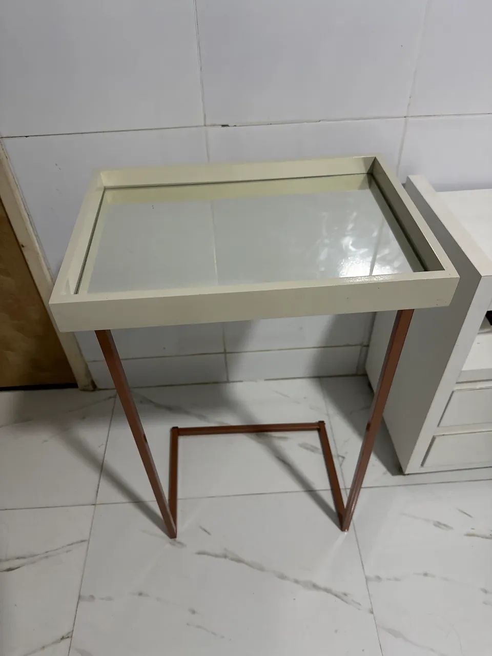 Aparador para  sofá