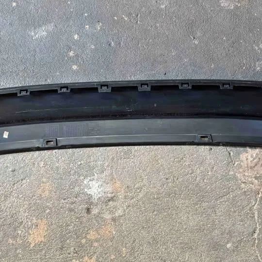 Saia Spoiler Traseiro Volkswagen Golf (2014 a 2018) - Original Usado