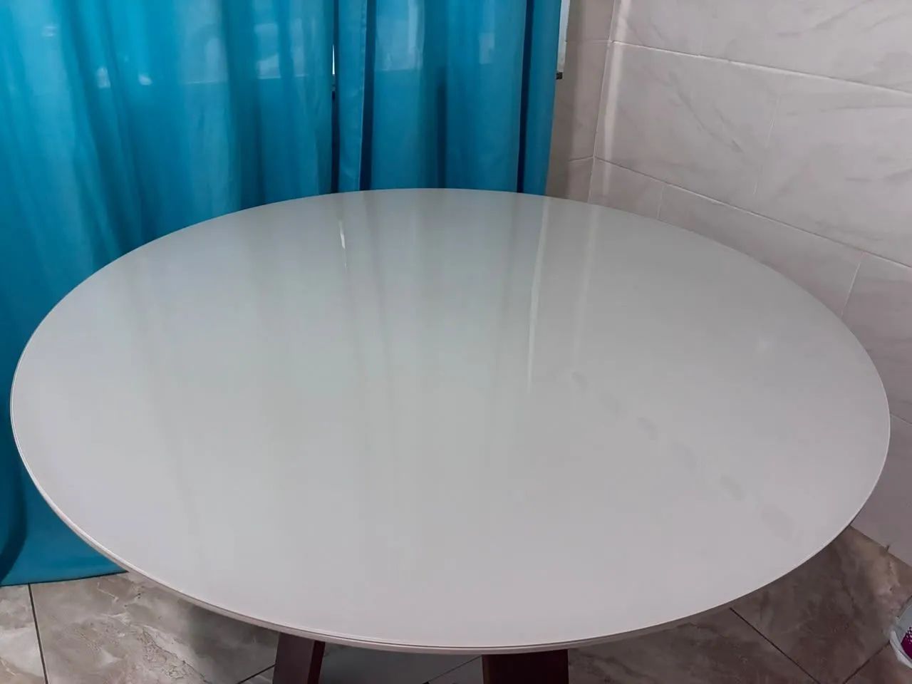 Mesa redonda usada