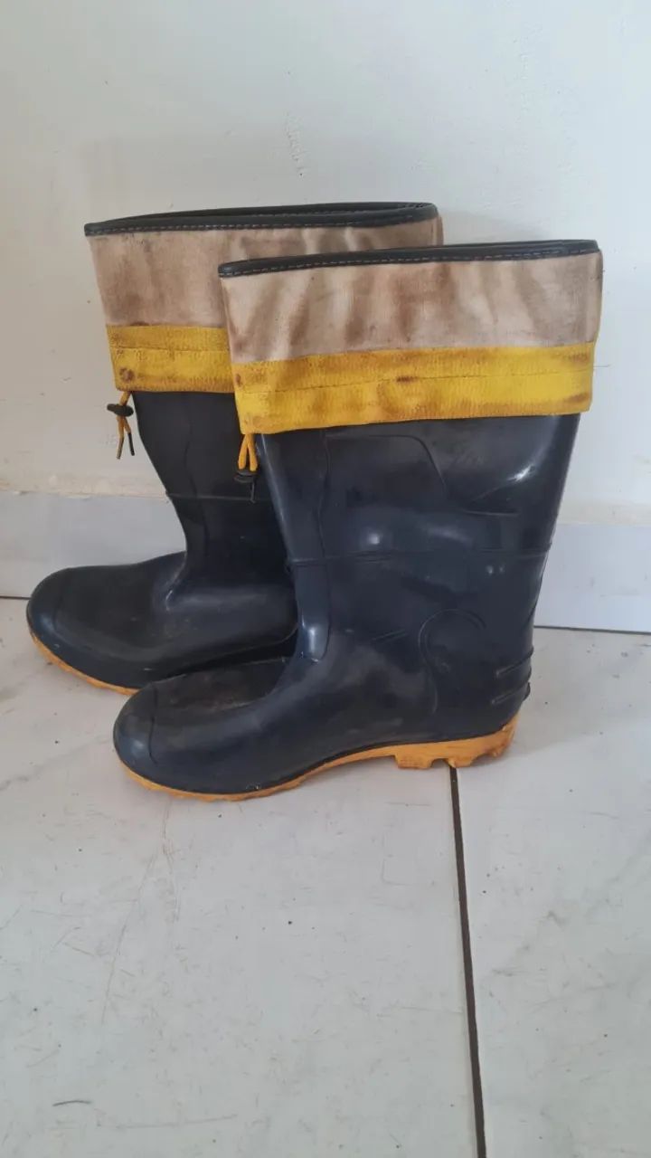 Bota Galocha Botina de Borracha para trabalho tam. 42