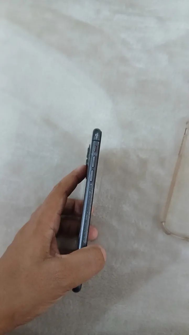 iPhone 11  com 128GB - Foto 5