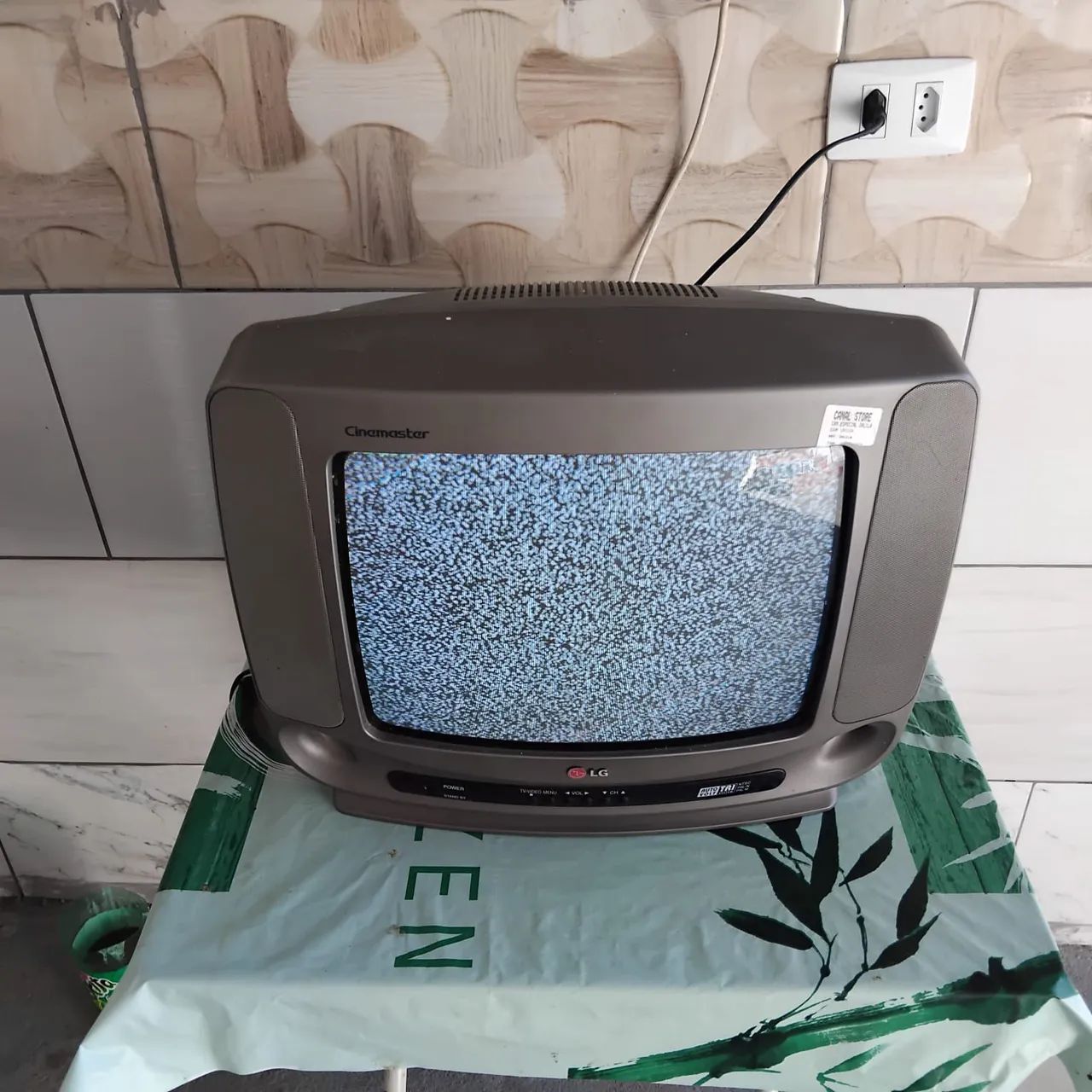 Tv LG bem conservado 