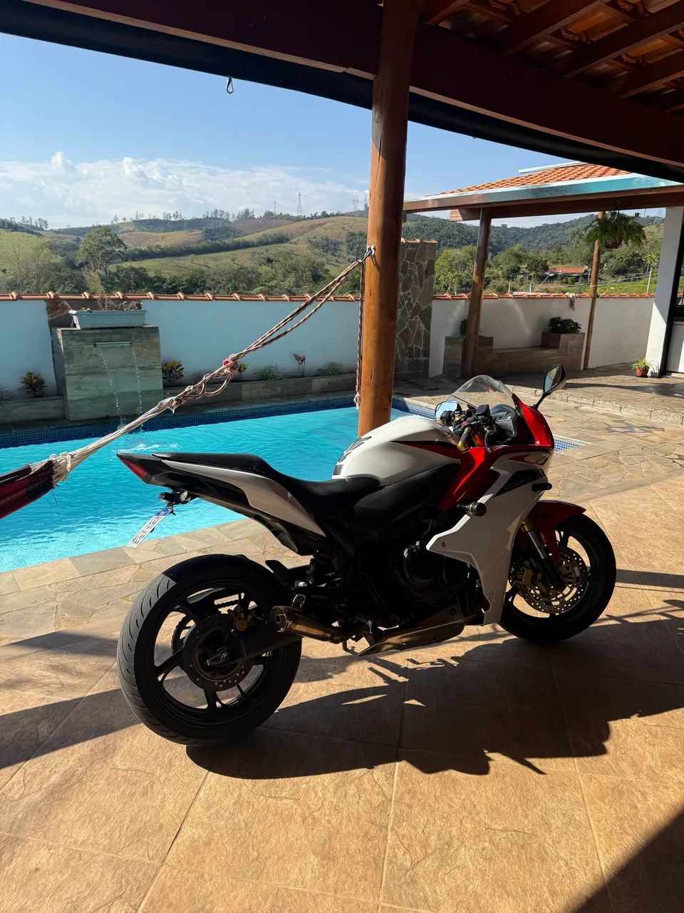 CBR 600F 2013 - Foto 2
