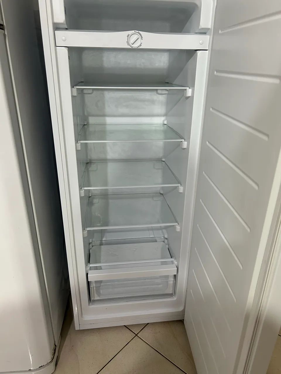 VENDO FREEZER 201L 2 em 1 - PHILCO - Foto 4