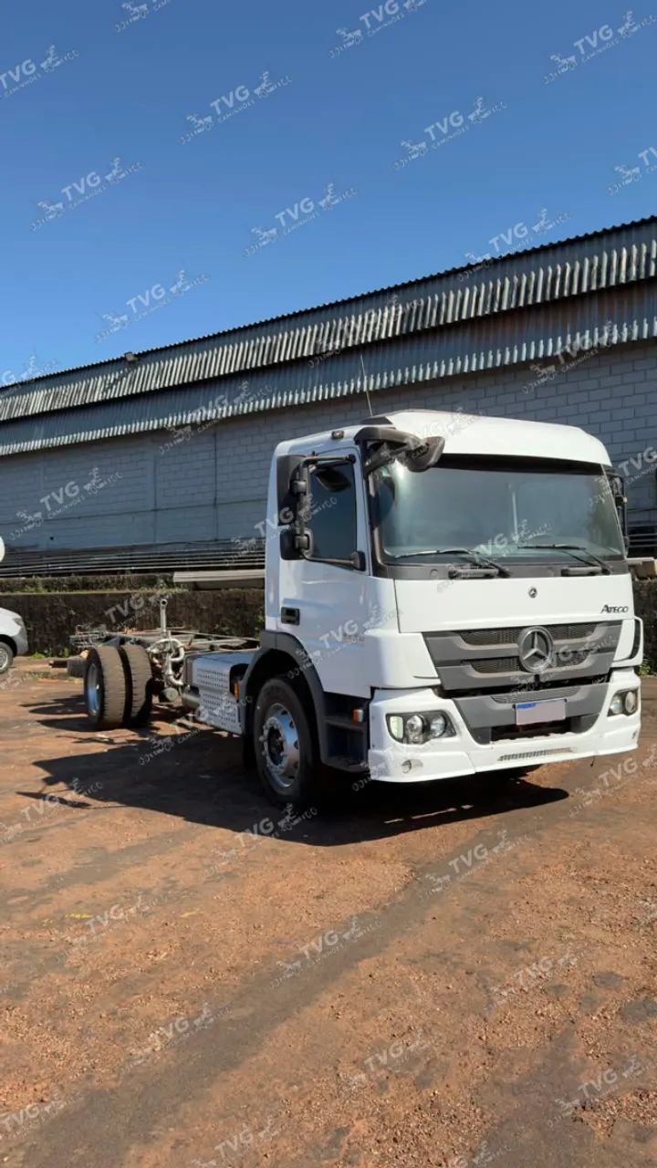 MB ATEGO 1733 4X2 2023 - Foto 3