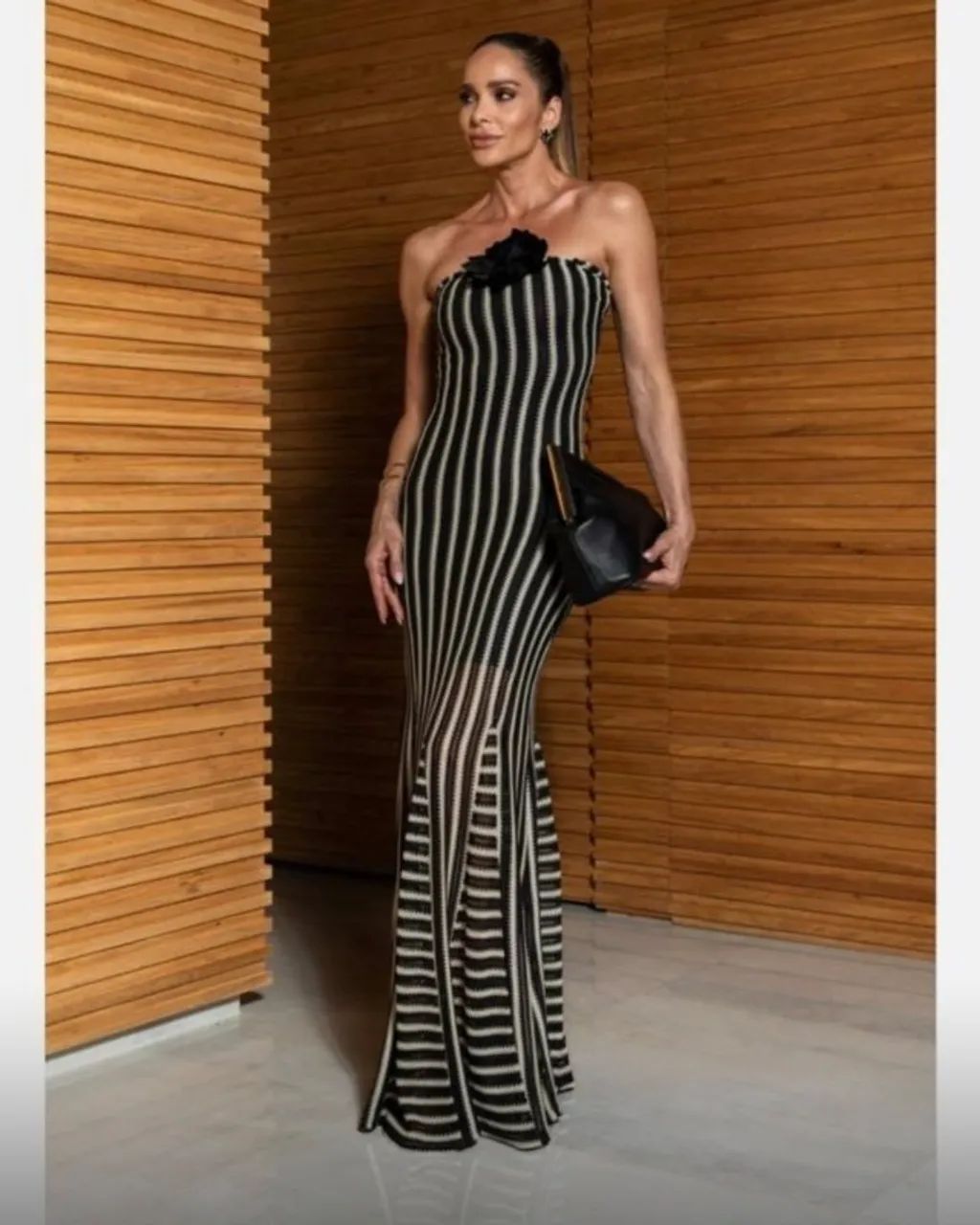 Vestido linha, marca LILYBELLE M
