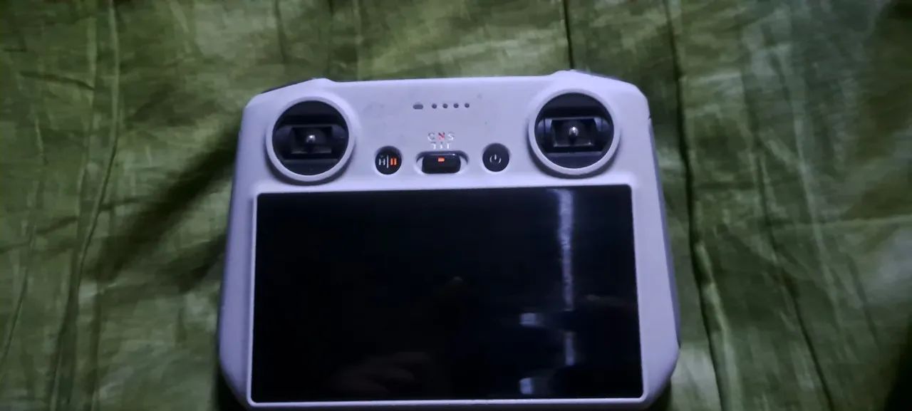 Controle de drone. DJI RC e cartão de 32gb 