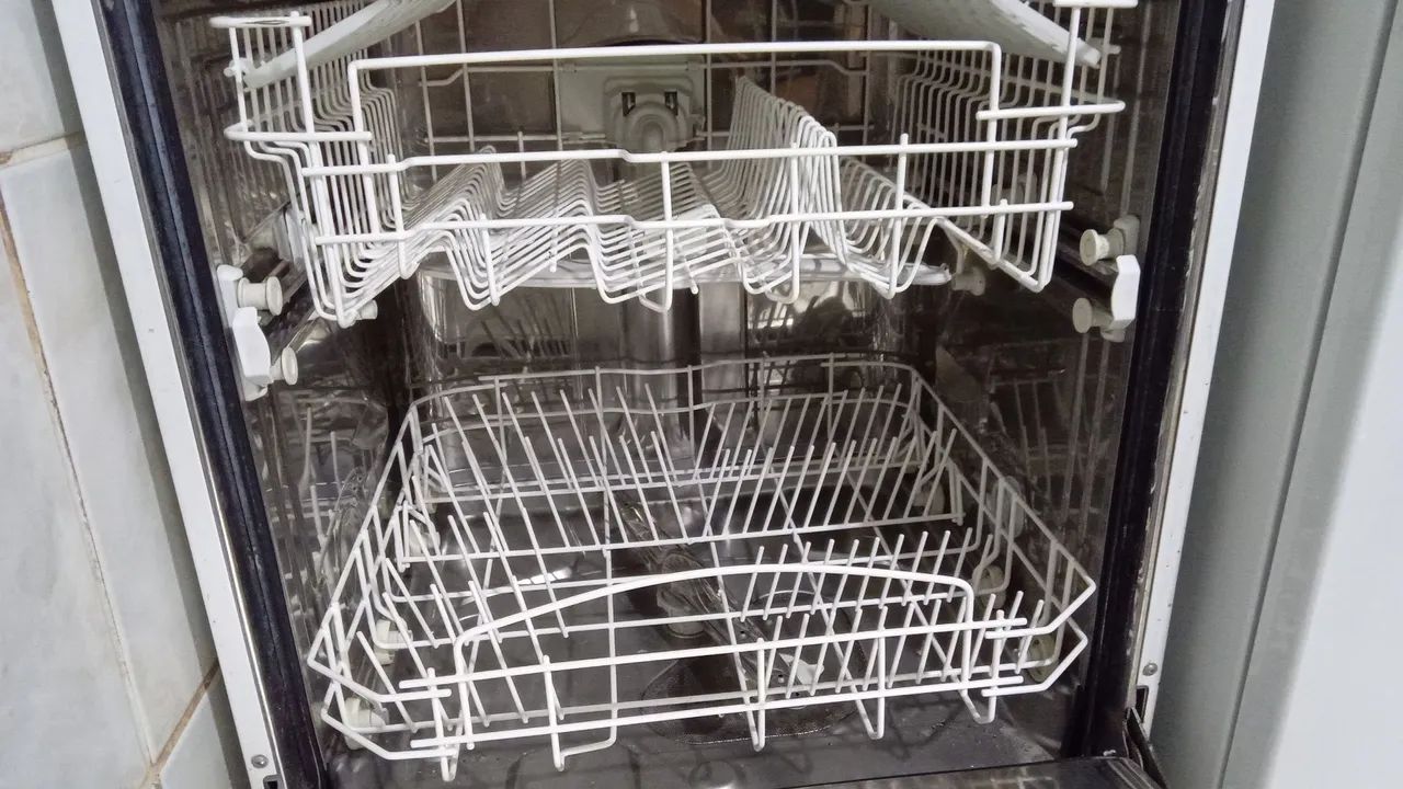 Vendo máquina de lavar louça grande 220 - Foto 3