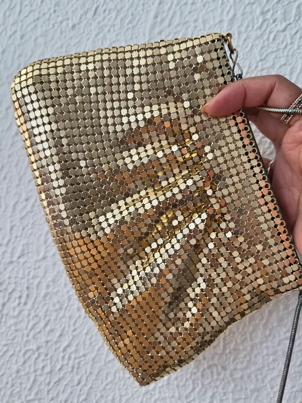 Bolsa  Vintage De Malha Metal Dourada - Foto 2