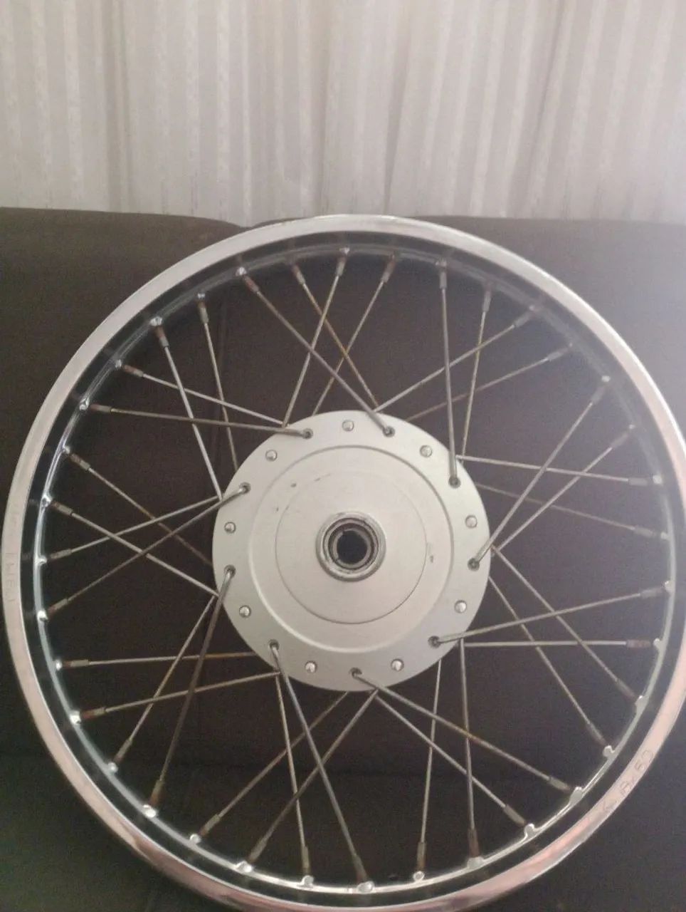 Roda de moto fan 125