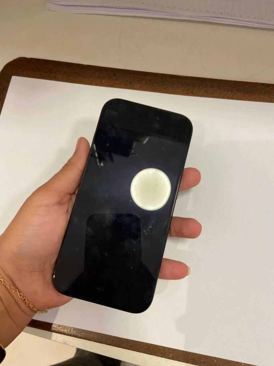 Vendo IPhone 16 128gb 100% da bateria - Foto 3