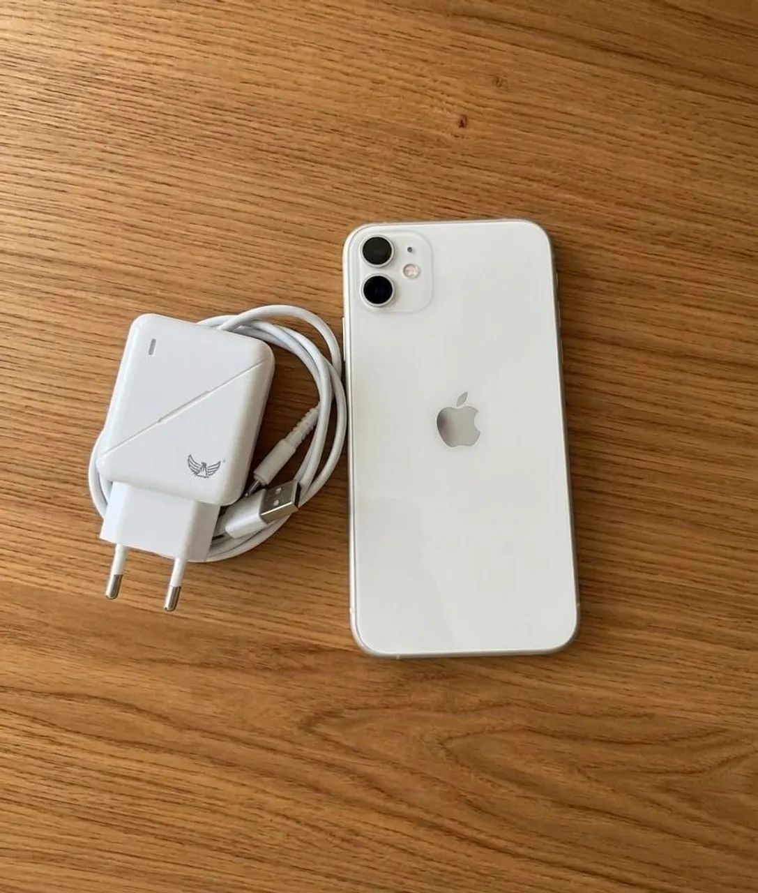 iPhone 11 64Gb bem conservado - Celulares e Smartphones - Centro