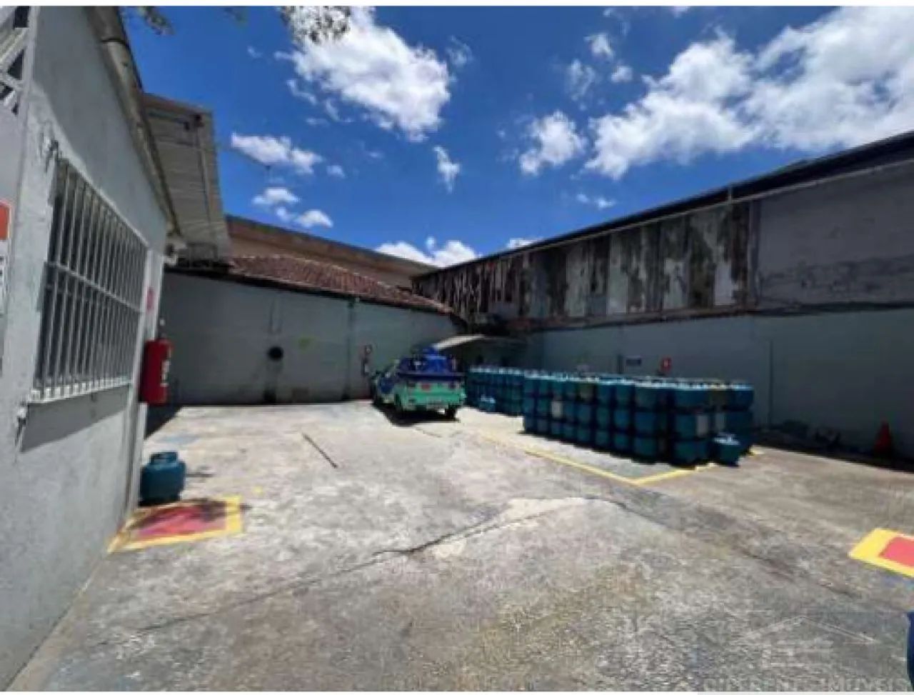 PRÉDIO COMERCIAL E GALPÃO À VENDA OU LOCAÇÃO NO CAPÃO REDONDO - Foto 3