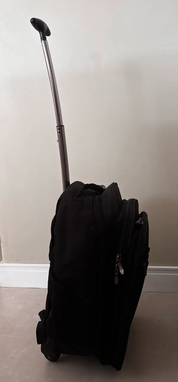 Mochila com rodinhas 