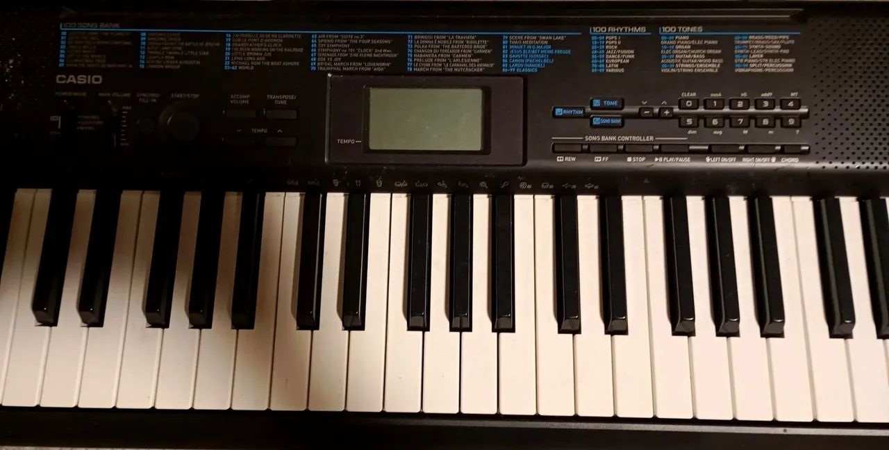 Teclado Casio CTK-1200 Completo - Conservado com caixa e cabo