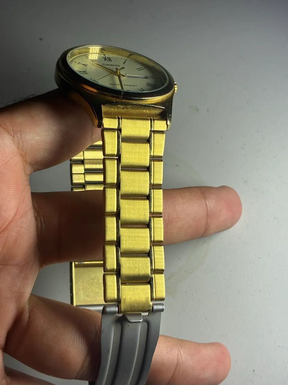 Relógio Casio  Classico Dourado Mtp-v006g-9budf-br - Foto 5