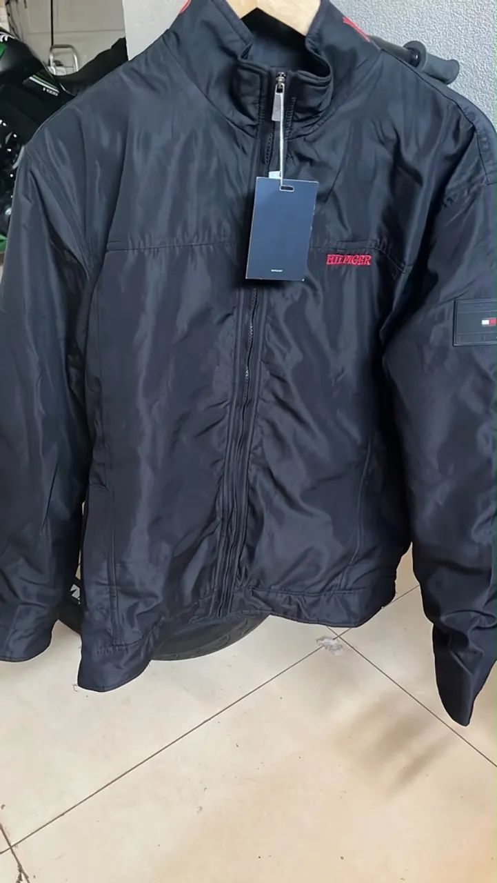 Valejador preta com vermelho