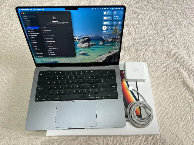 MacBook Pro 16,1 (2019), i9, 16GB RAM, 1TB SSD - Notebooks