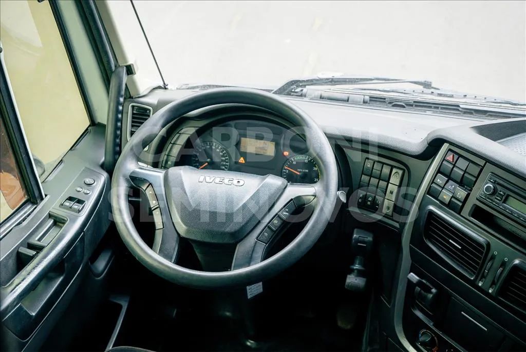 IVECO HI WAY 600S44T 6X2, ANO 2018 - Foto 10