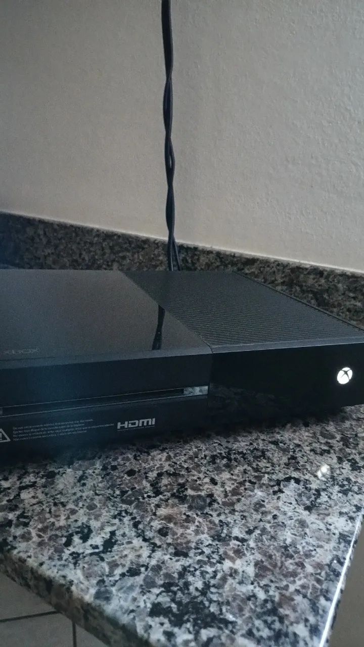 Xbox one + 14 jogos